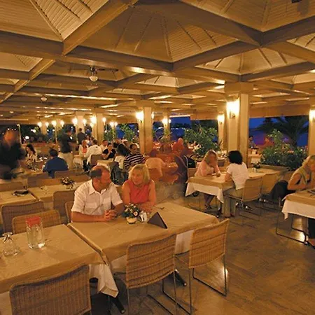 Semesteranläggning (resort) Kadikale Turgutreis