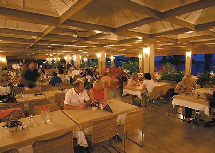 Semesteranläggning (resort) Kadikale Turgutreis